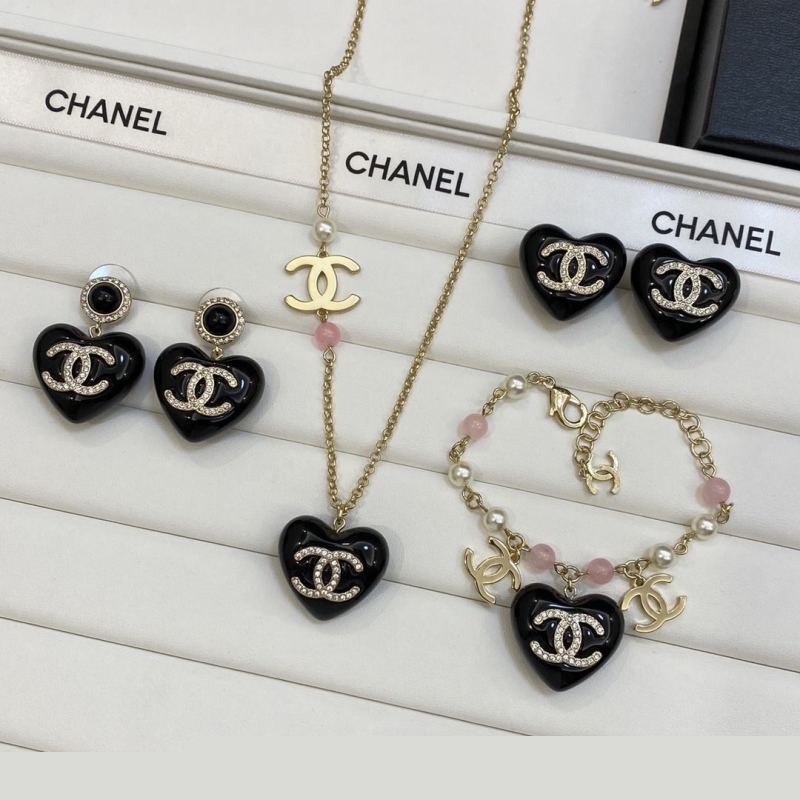 Ch*el necklaces